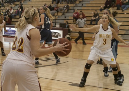 Defeating Northwood: Sarah DeShone, Lindsey Pettit, above, and the rest of the Lady Bulldogs defeated Northwood 65-55 on Jan. 15. The women’s basketball team is now 7-8 overall for the 2010-11 season. Photo By: Kate Dupon | Photo Editor