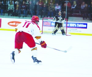 The Ferris State hockey team went 0-1-1 in their first series of the 2015-16 season.   The Dawgs fell to the Broncos 3-2 last Friday and tied after a scoreless overtime on Saturday 1-1.