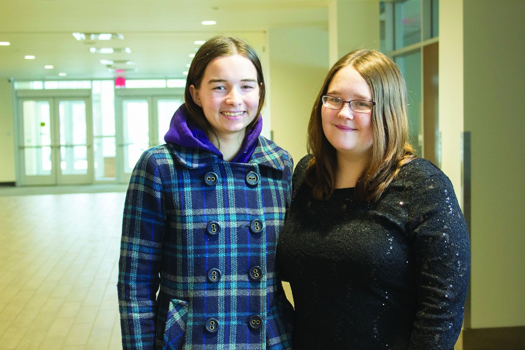 Pre-med freshman Mary Partain (left) and elementary education sophomore Taylor Davis (right).